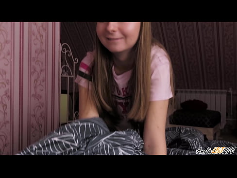 ❤️ בלונדי יונקת את ה-BFF שלה עמוק ומקבלת גמור בפה סתם פורנו ב-iw.pornplaybb.ru